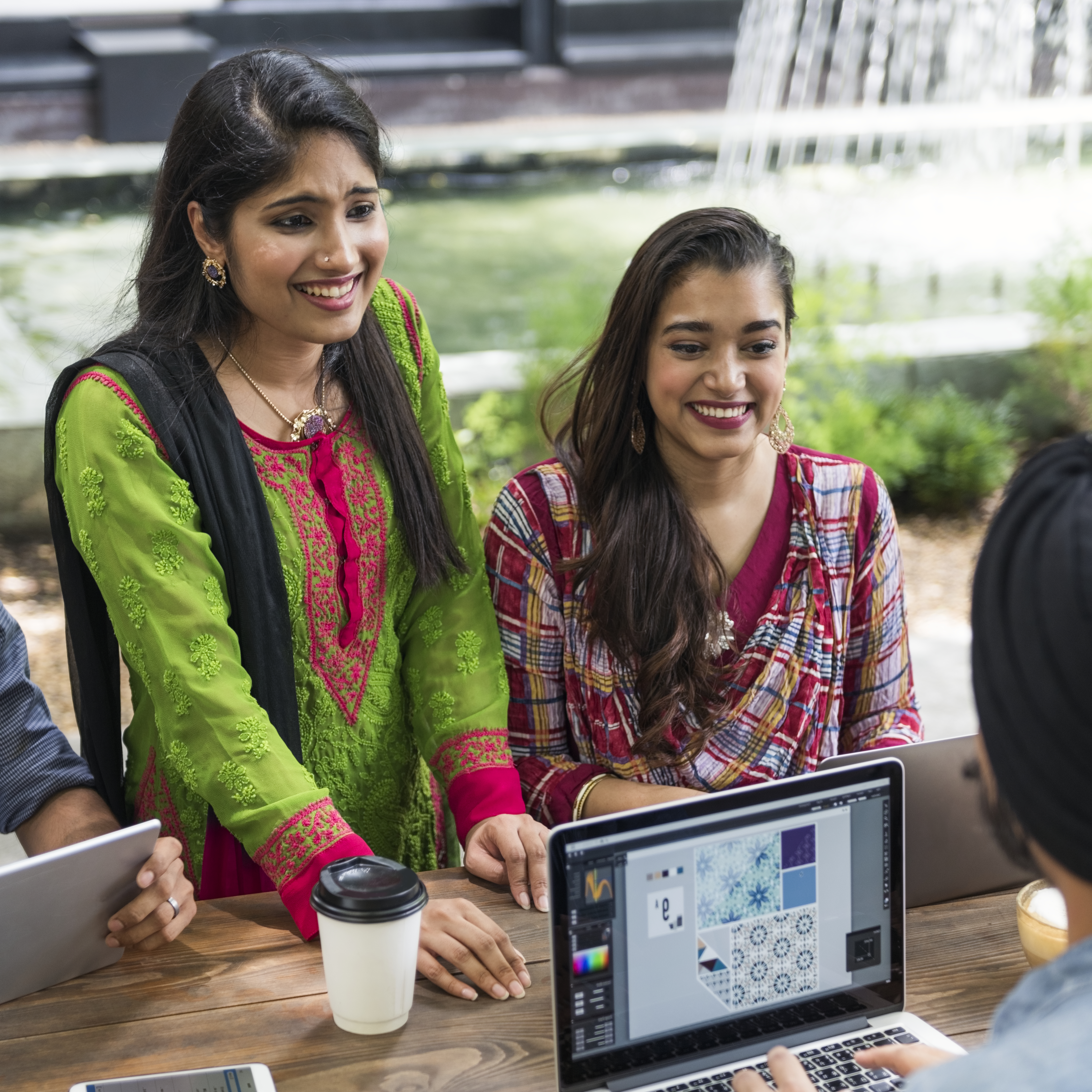Oriel offers consultancy in Social Media.
